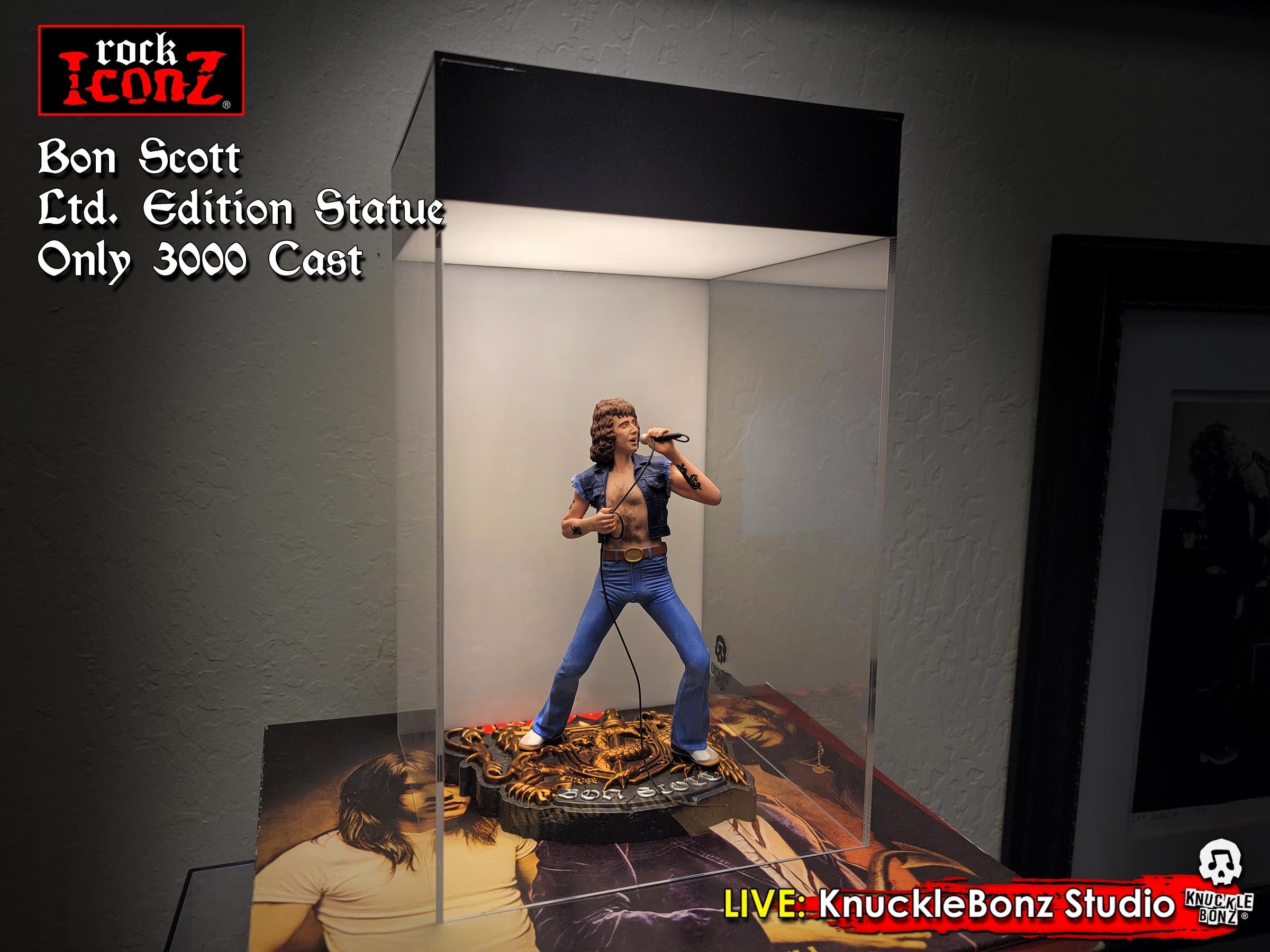 Bon Scott Rock Iconz Statue - LIVE at KnuckleBonz