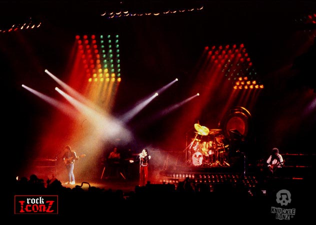 QUEEN Live In Montreal - Great Reference for KnuckleBonz Rock Iconz Statues