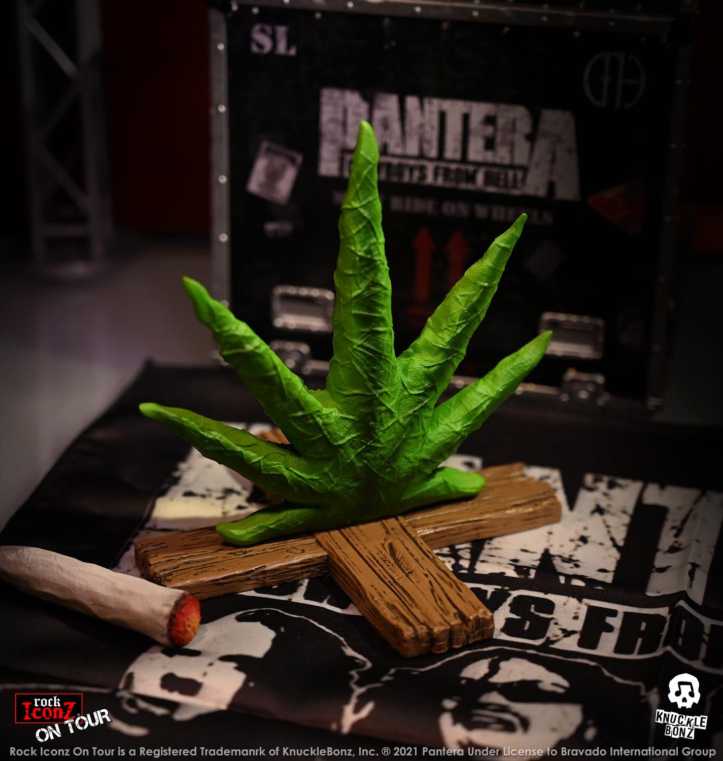 Pantera (Cowboys From Hell) Road Case KnuckleBonz Statue