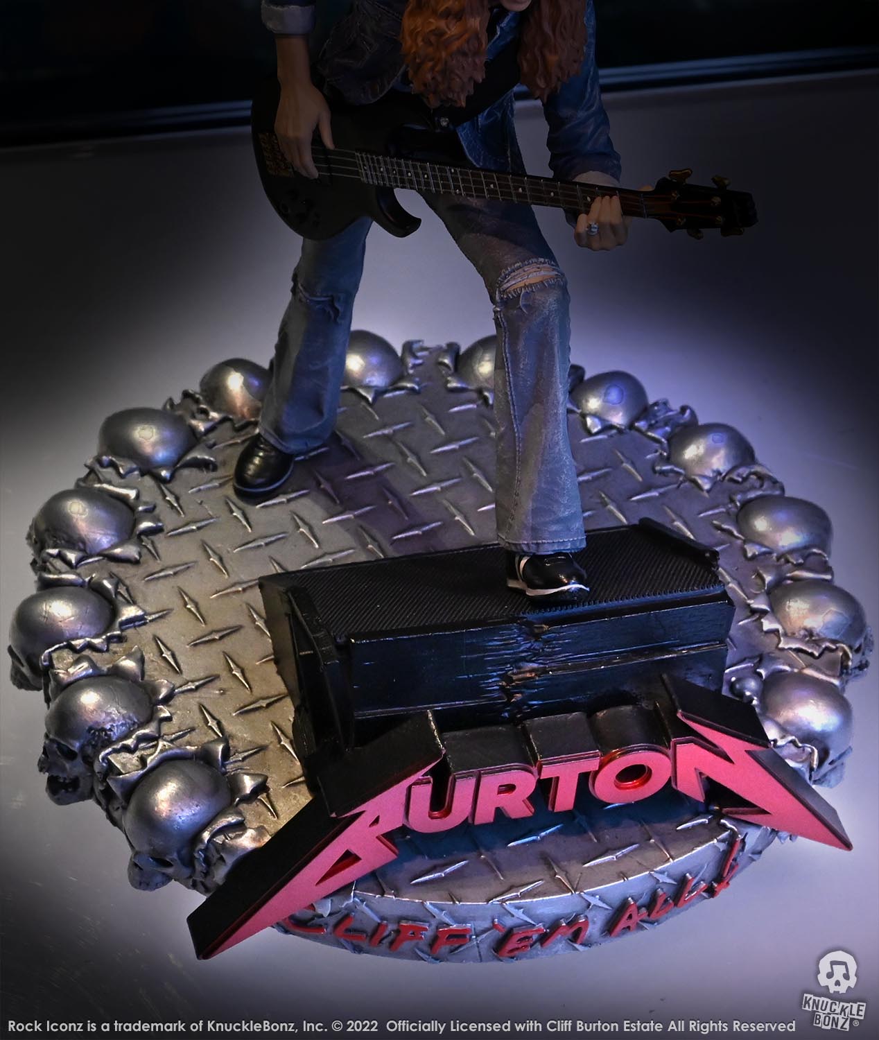 Cliff Burton I KnuckleBonz Statue