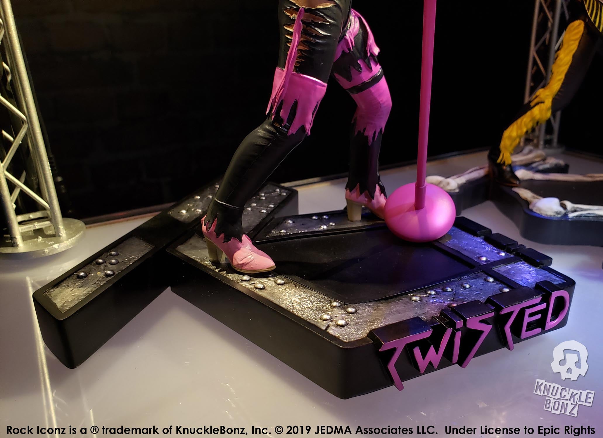 Dee Snider (Twisted Sister) KnuckleBonz Statue