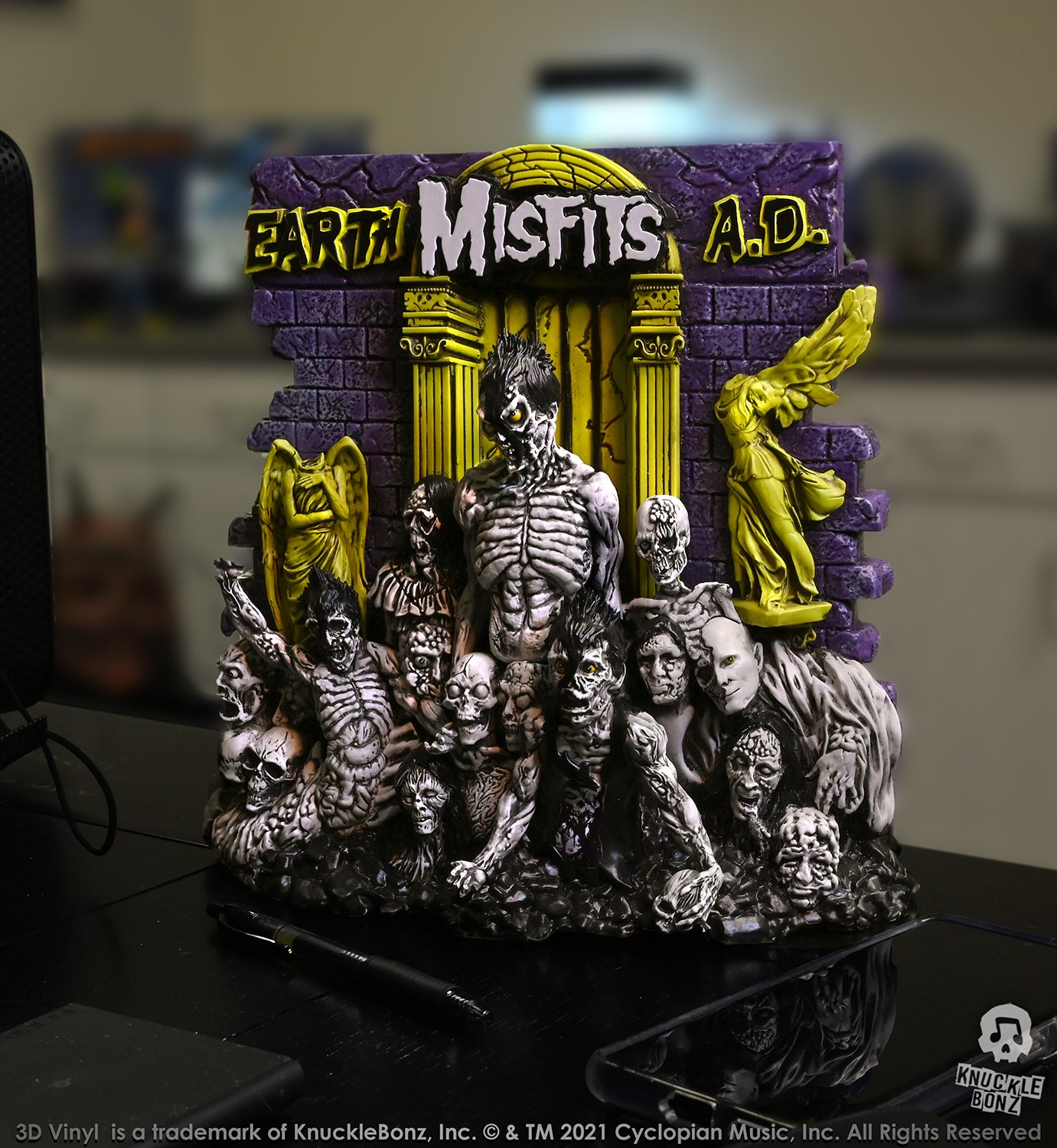 Misfits (Earth A.D.) KnuckleBonz Statue