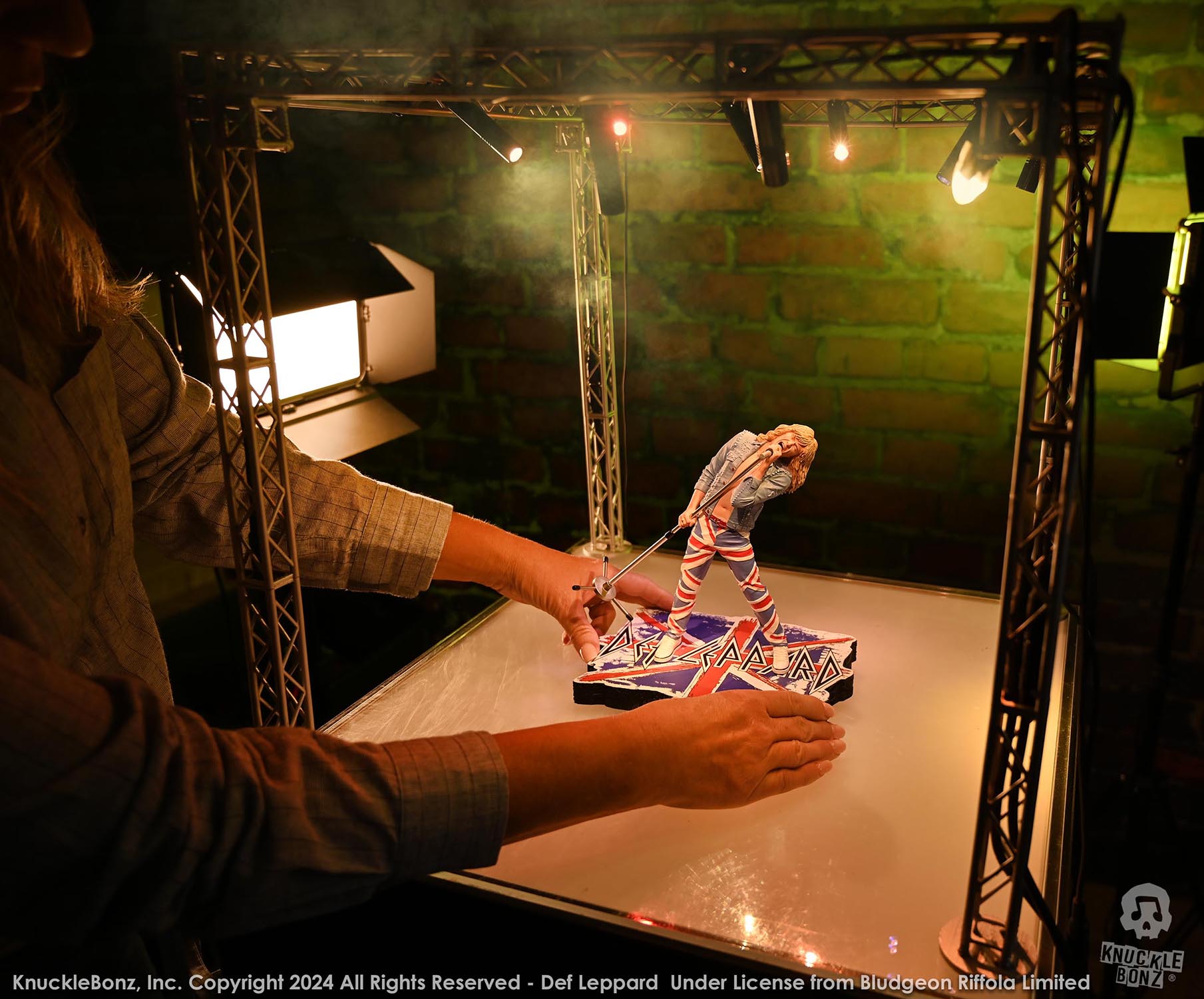 Def Leppard Joe Elliott KnuckleBonz Statue