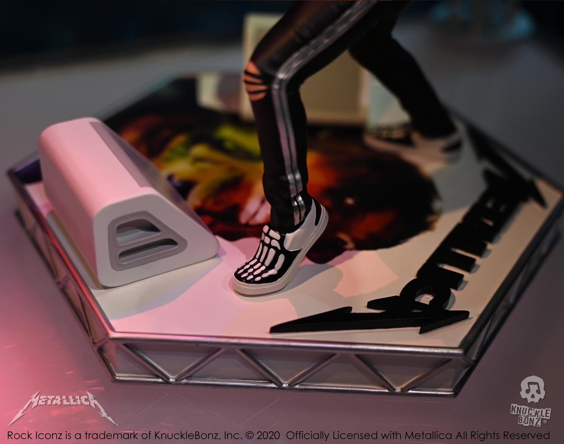 Metallica Kirk Hammett KnuckleBonz Statue