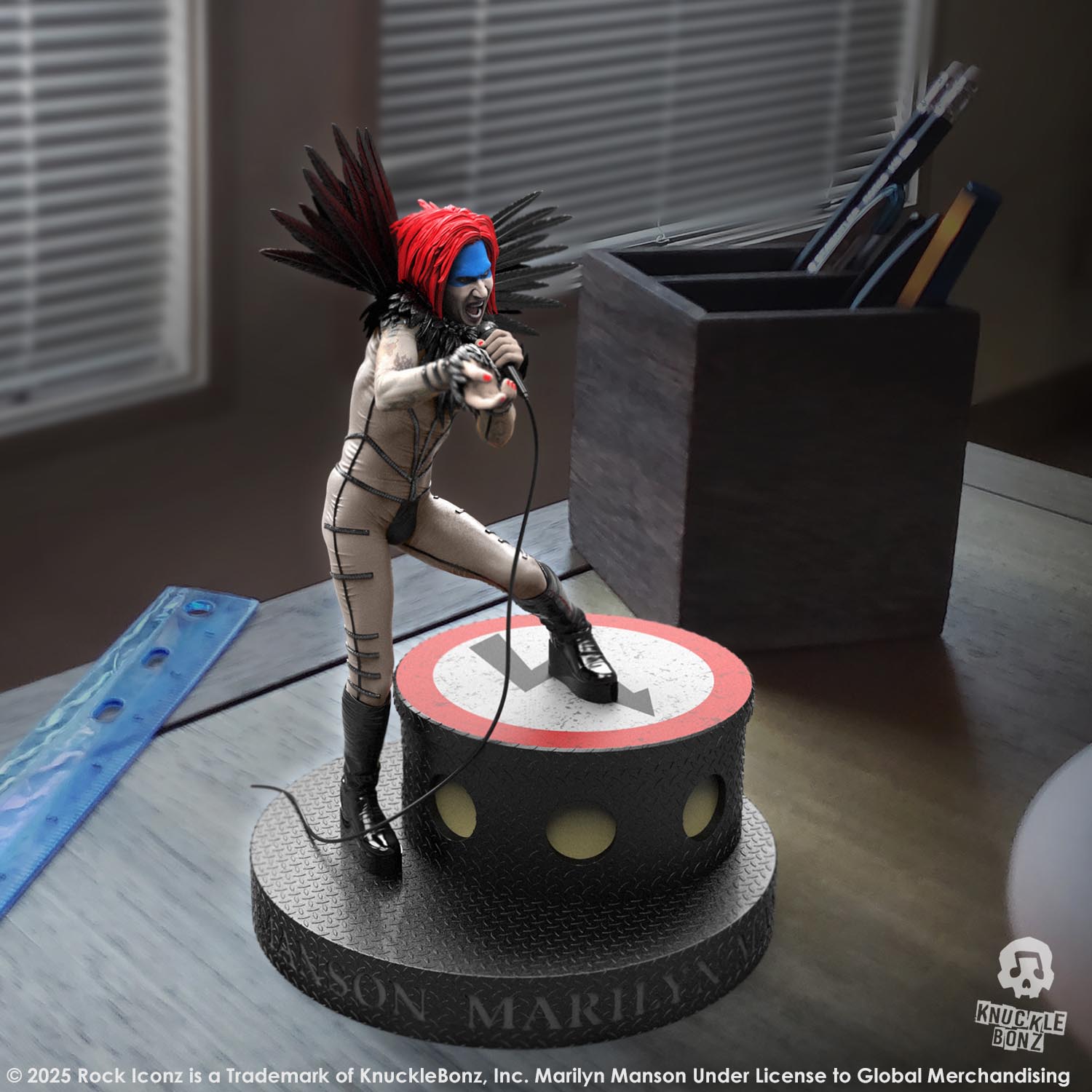 Marilyn Manson II KnuckleBonz Statue