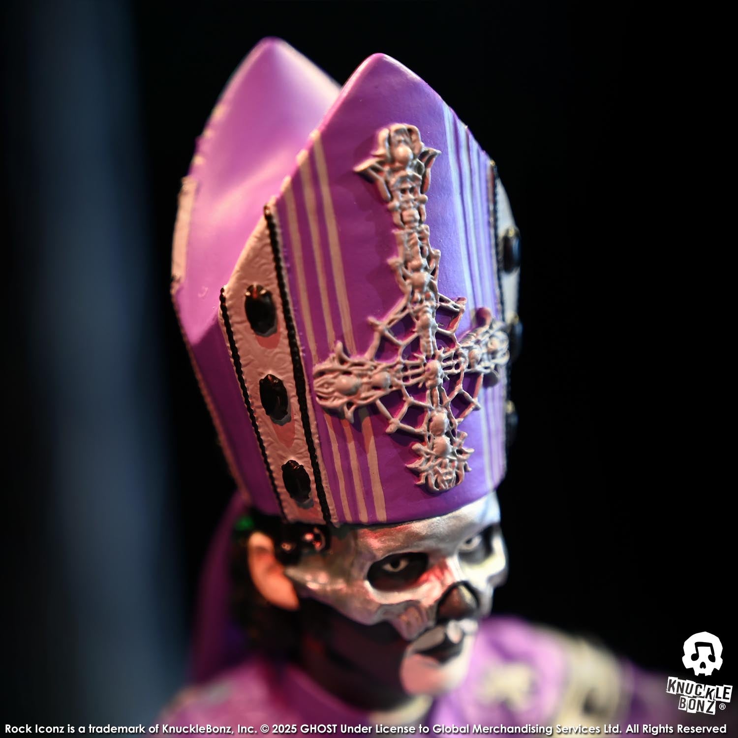 Ghost Papa V Perpetua Purple Robes KnuckleBonz Statue