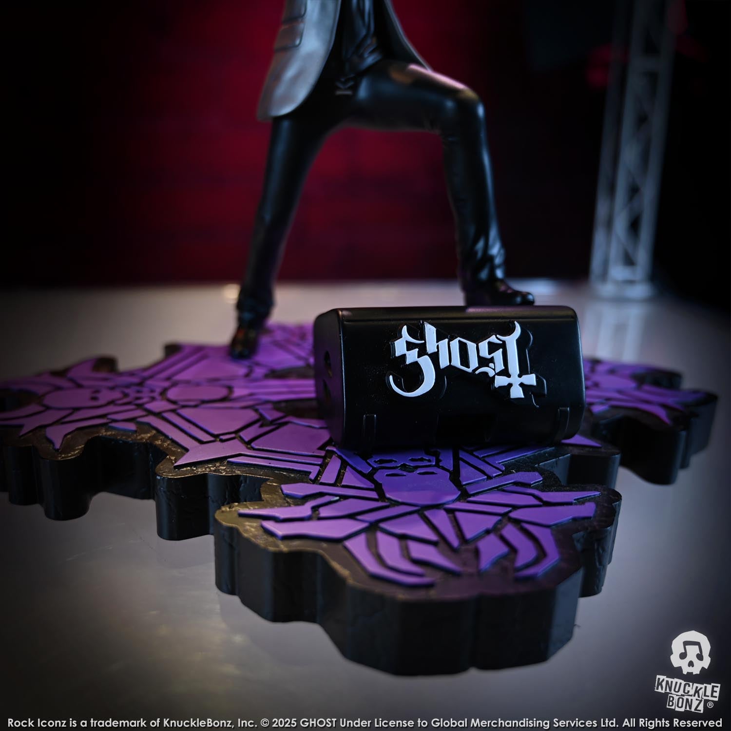Ghost Papa V Perpetua Top Hat KnuckleBonz Statue