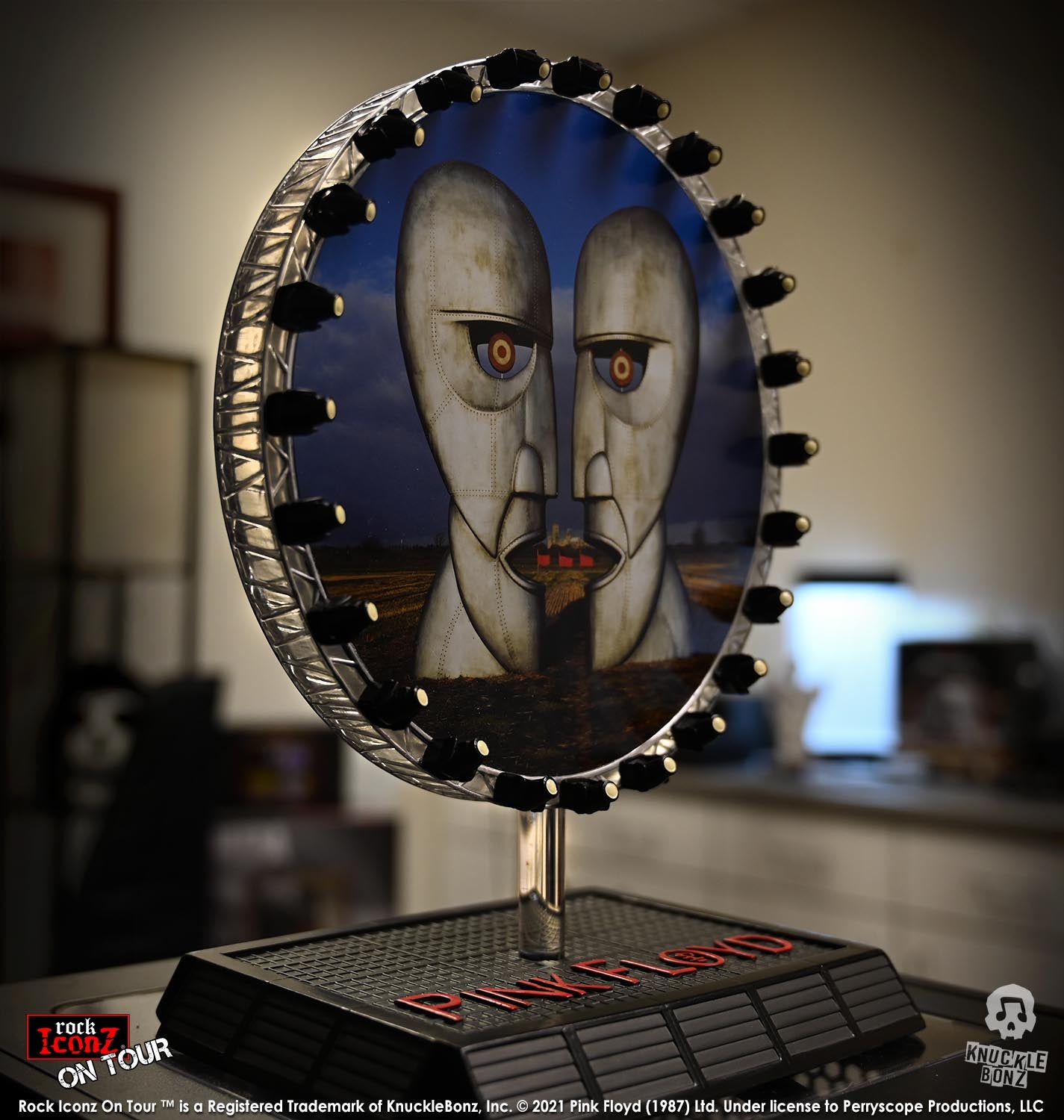 Pink Floyd Division Bell Projection Screen KnuckleBonz Statue